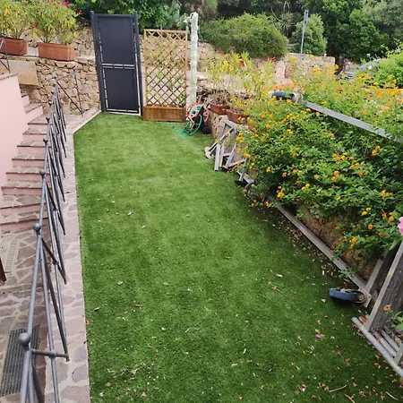 度假居 Baia Caddinas,